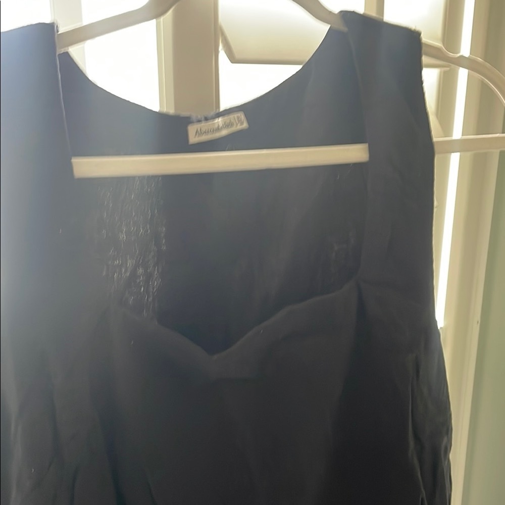 Black Sleeveless Dress